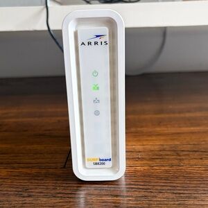 ARRIS SURFboard SB8200 White Modem
